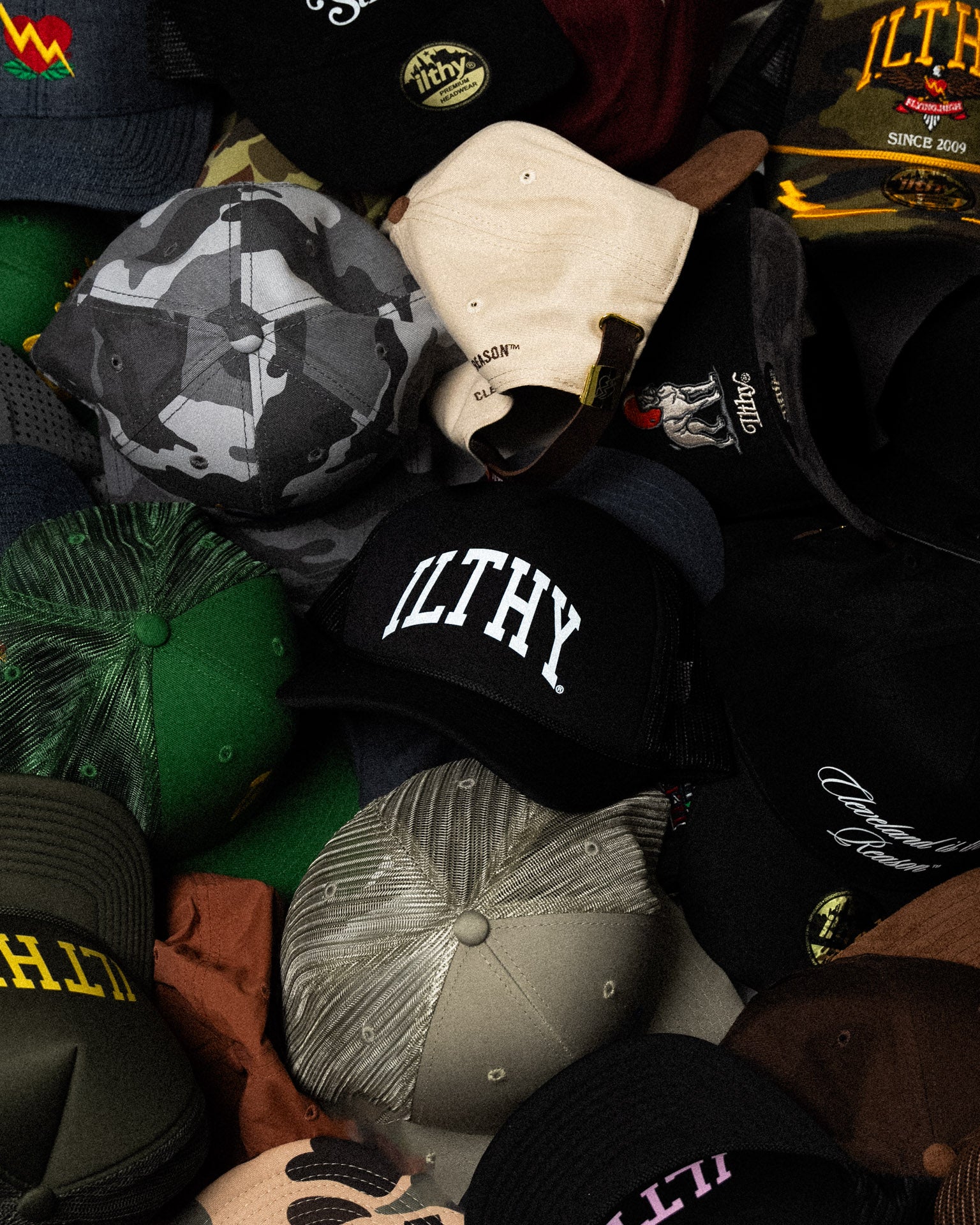 ILTHY® Mystery Cap Blind Box (3 Caps)