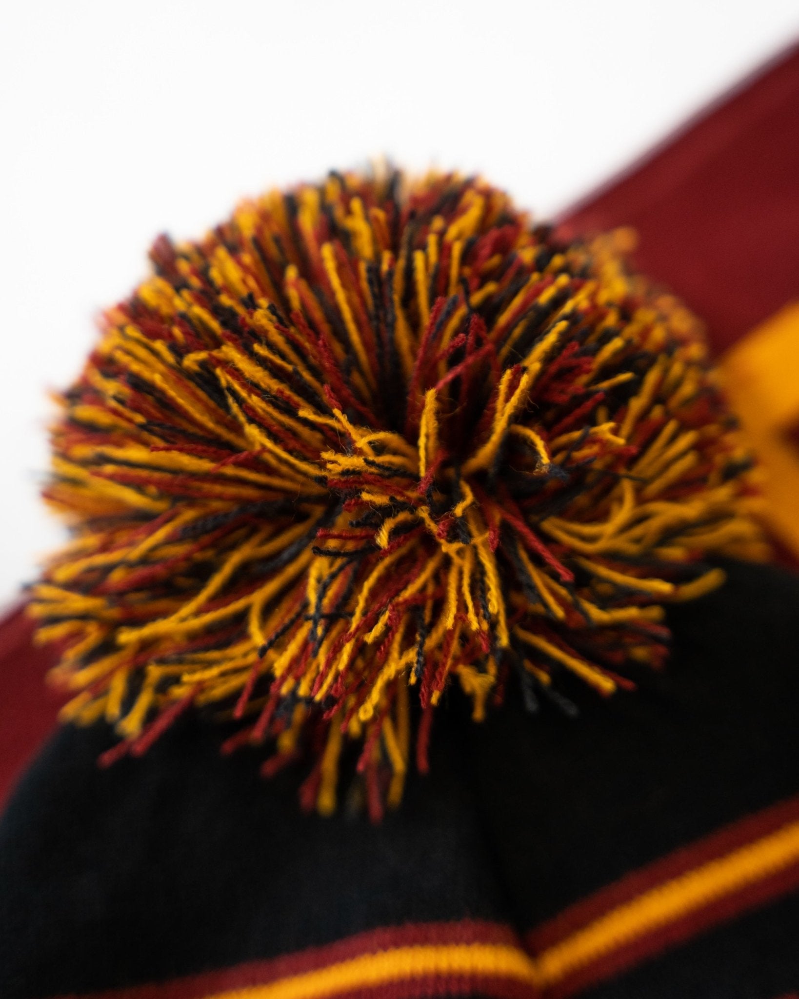 ILTHY® Premium Pom Beanie (Maroon) - ILTHY®