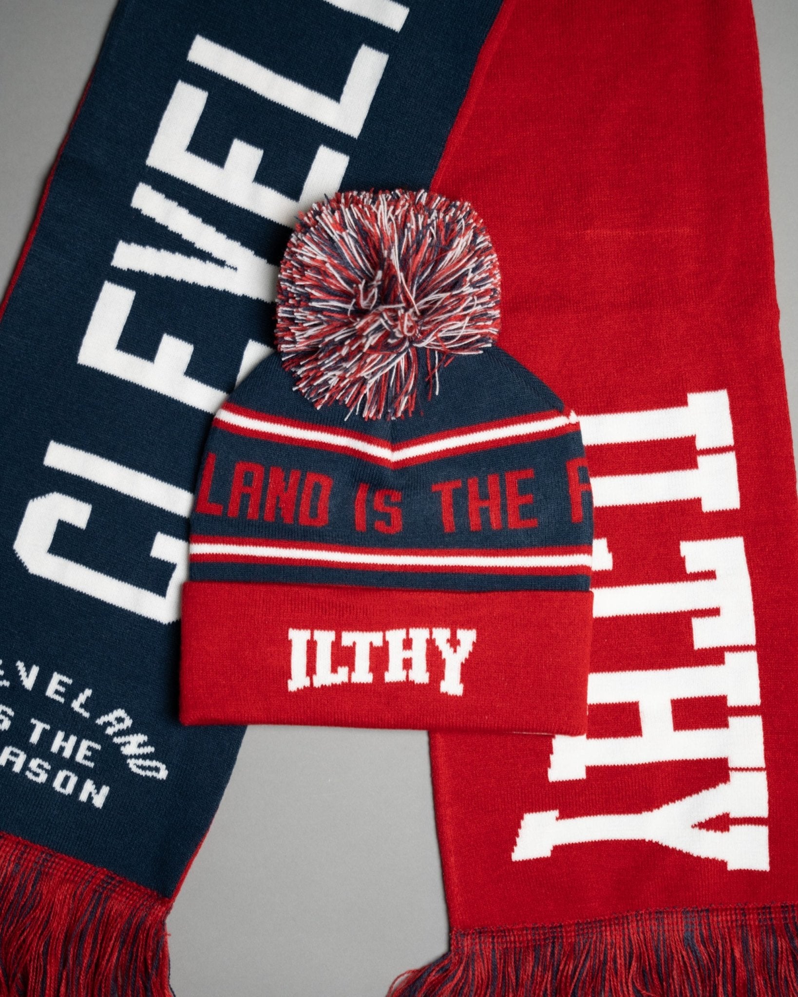ILTHY® Premium Pom Beanie (Navy) - ILTHY®