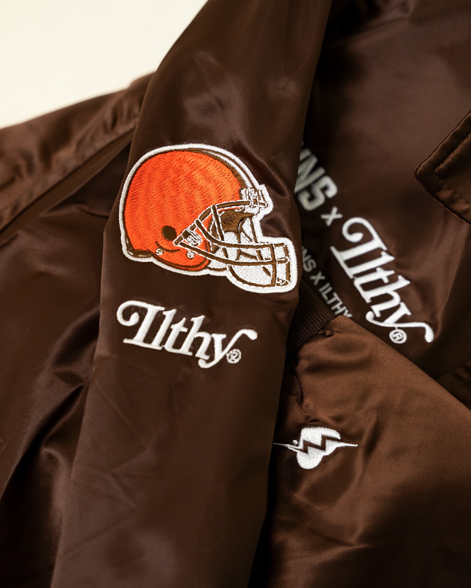 BROWNS Jacket (Brown)