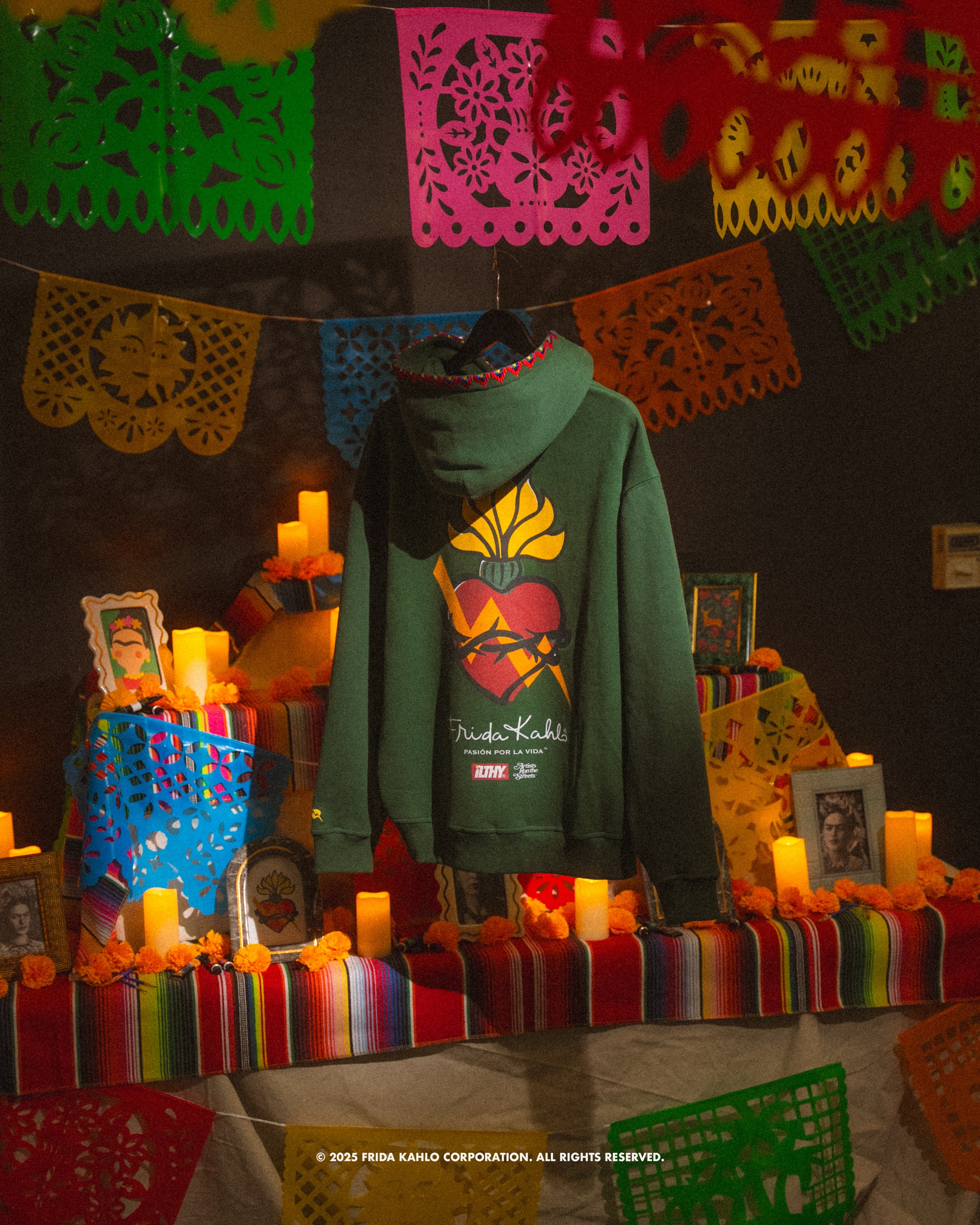 Frida Kahlo Pasión Por La Vida Forest Hoodie (Pre-Order)