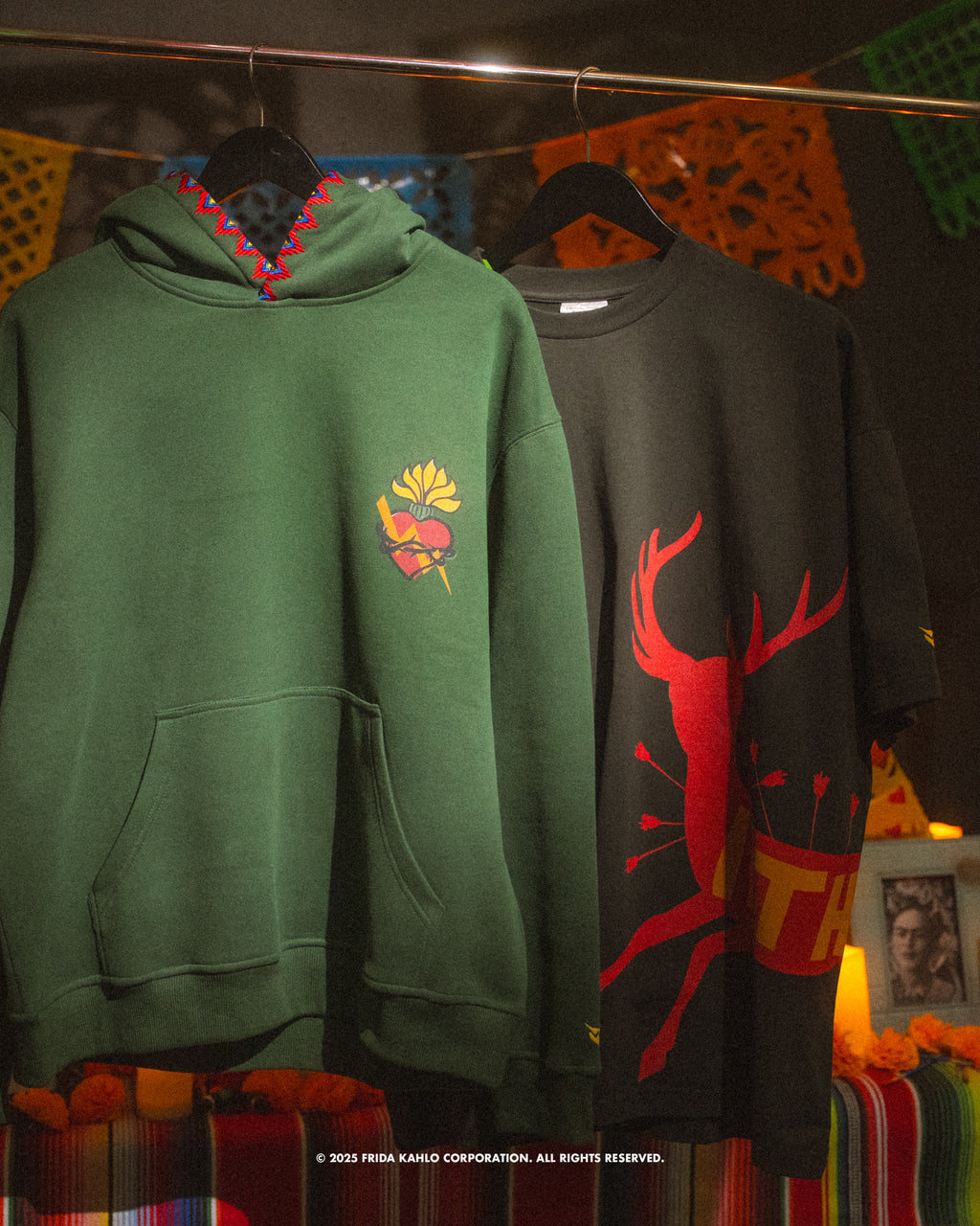Frida Kahlo Pasión Por La Vida Forest Hoodie (Pre-Order)