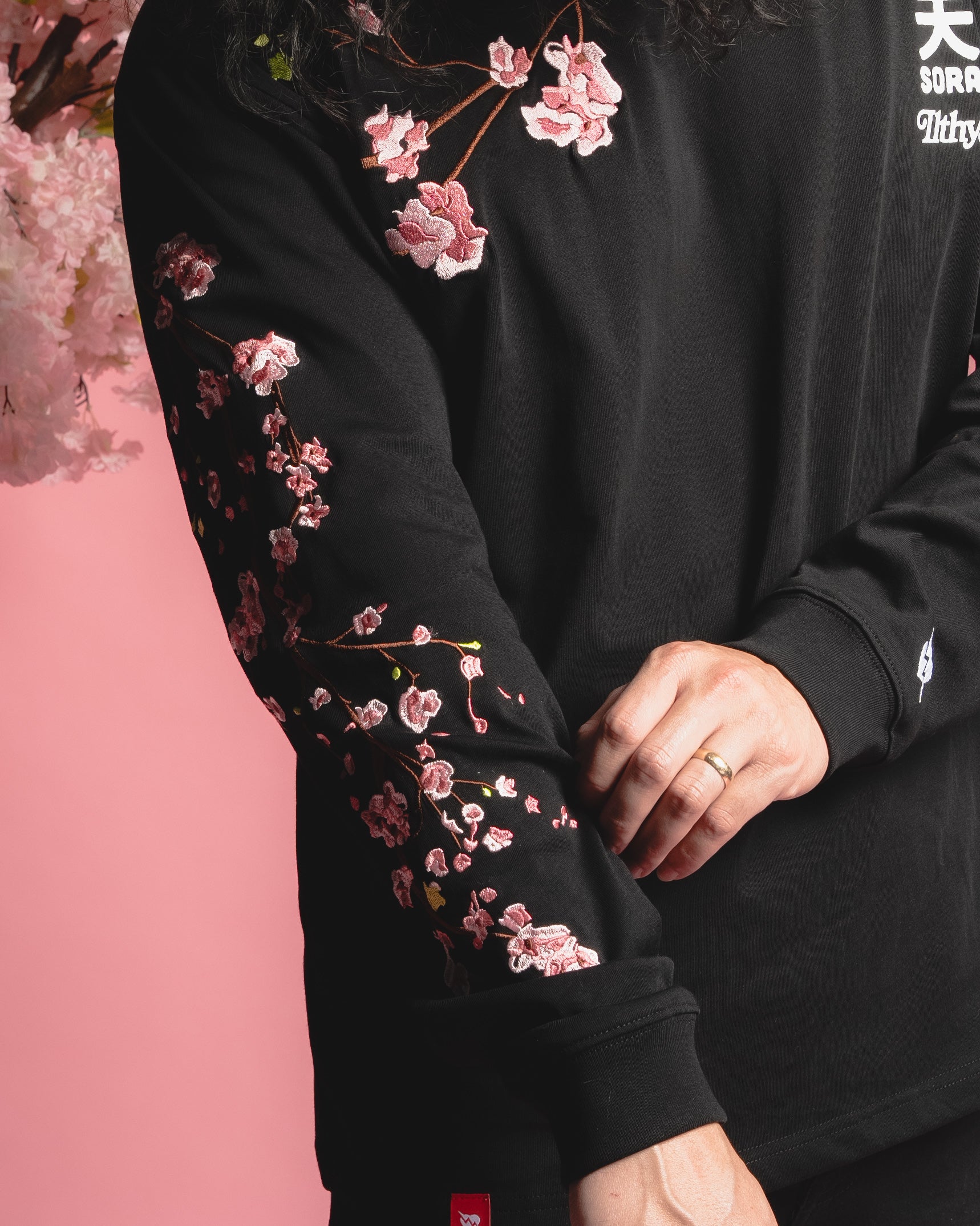 ILTHY® for Sora 天 Cherry Blossom Embroidery Long Sleeve (Black)